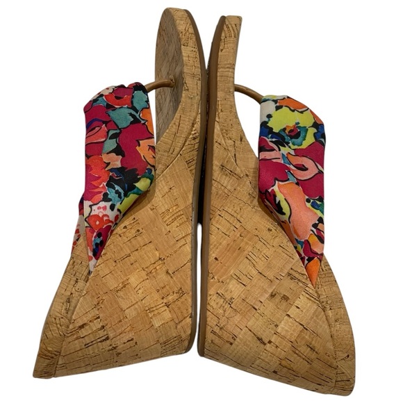 🔥SALE🔥ALEX MARIE BENATA MULTI FLORAL WEDGE SANDALS SZ 9.5 - Picture 2 of 10